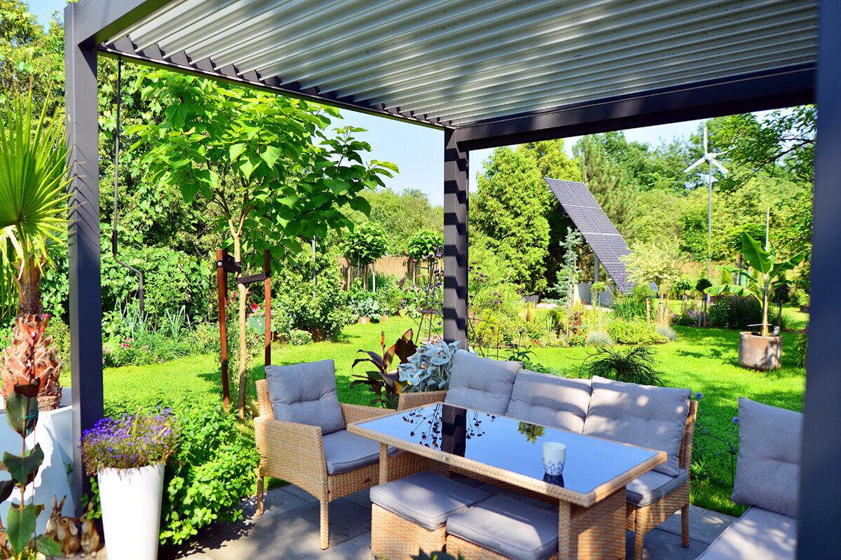 Rimelig pergola eller premiumpergola: hva koster valget over ti år?