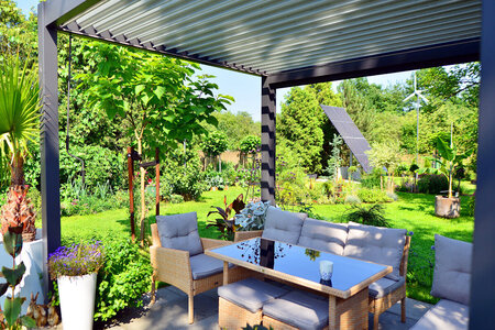 Rimelig pergola eller premiumpergola: hva koster valget over ti år?