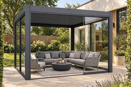 Slik planlegger du pergola på en smal terrasse